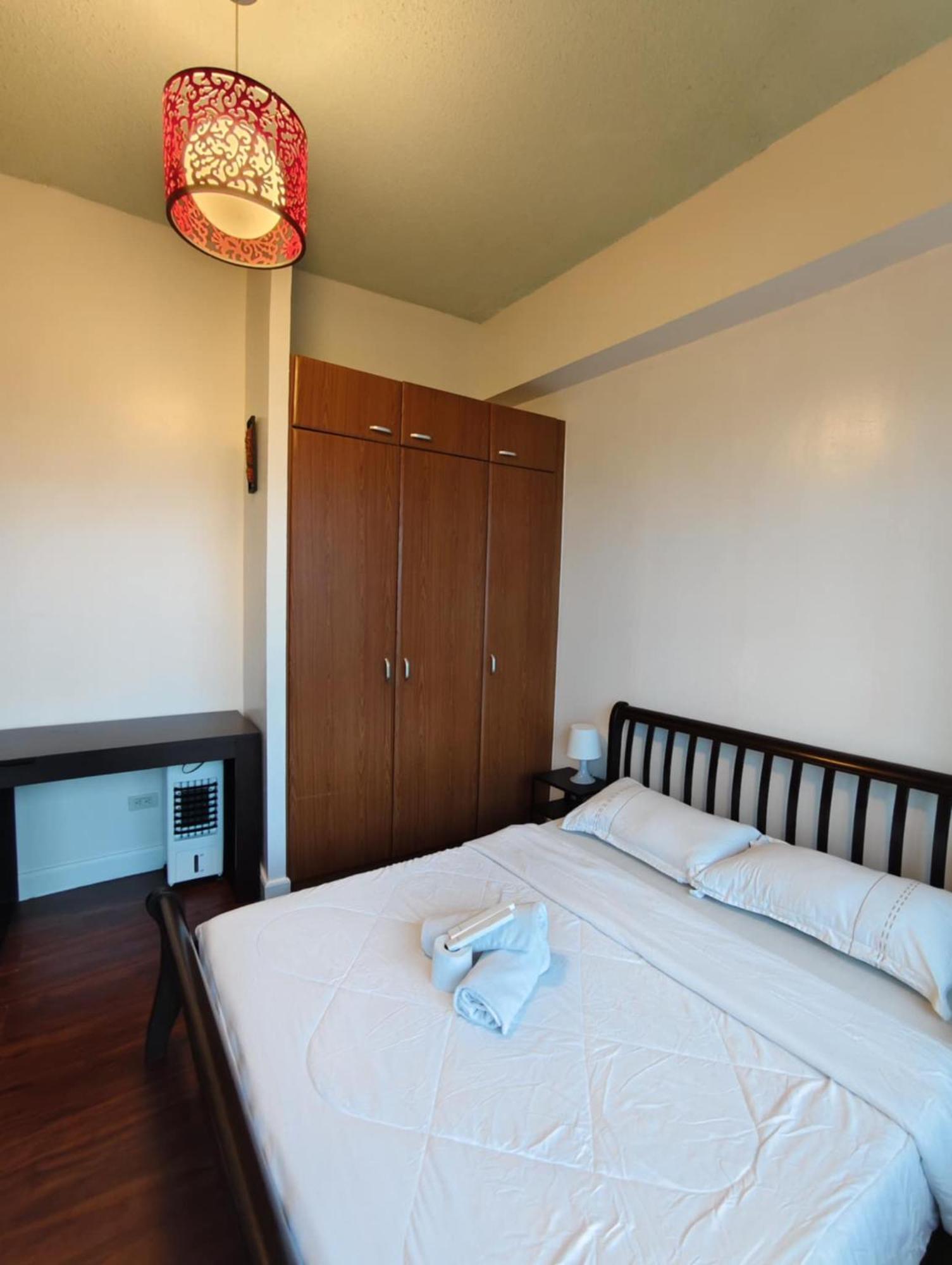 Bellagio One Bedrroom Bgc Burgos Circle By Christine Suites Ph Taguig Dış mekan fotoğraf