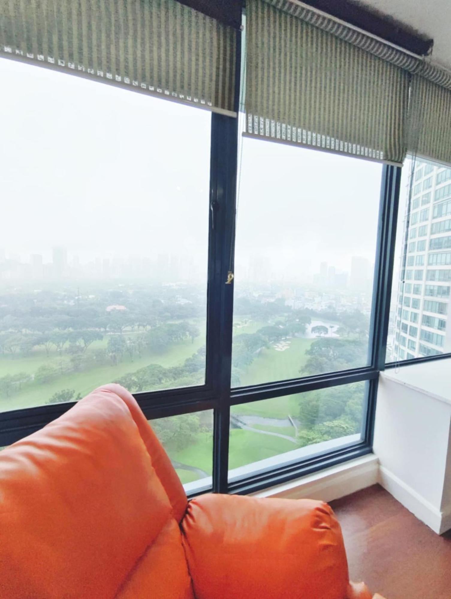 Bellagio One Bedrroom Bgc Burgos Circle By Christine Suites Ph Taguig Dış mekan fotoğraf